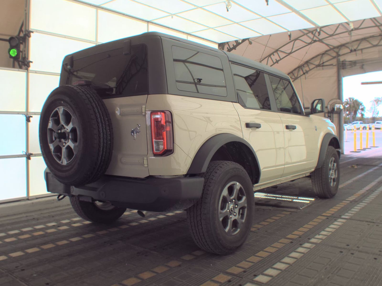 FORD BRONCO - 6