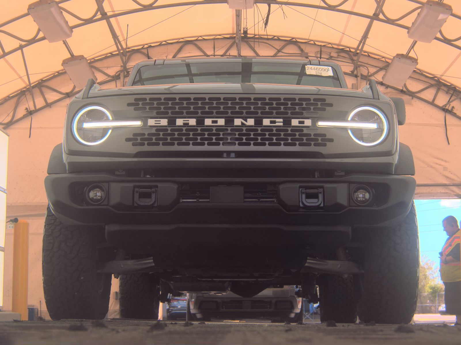 FORD BRONCO - 4