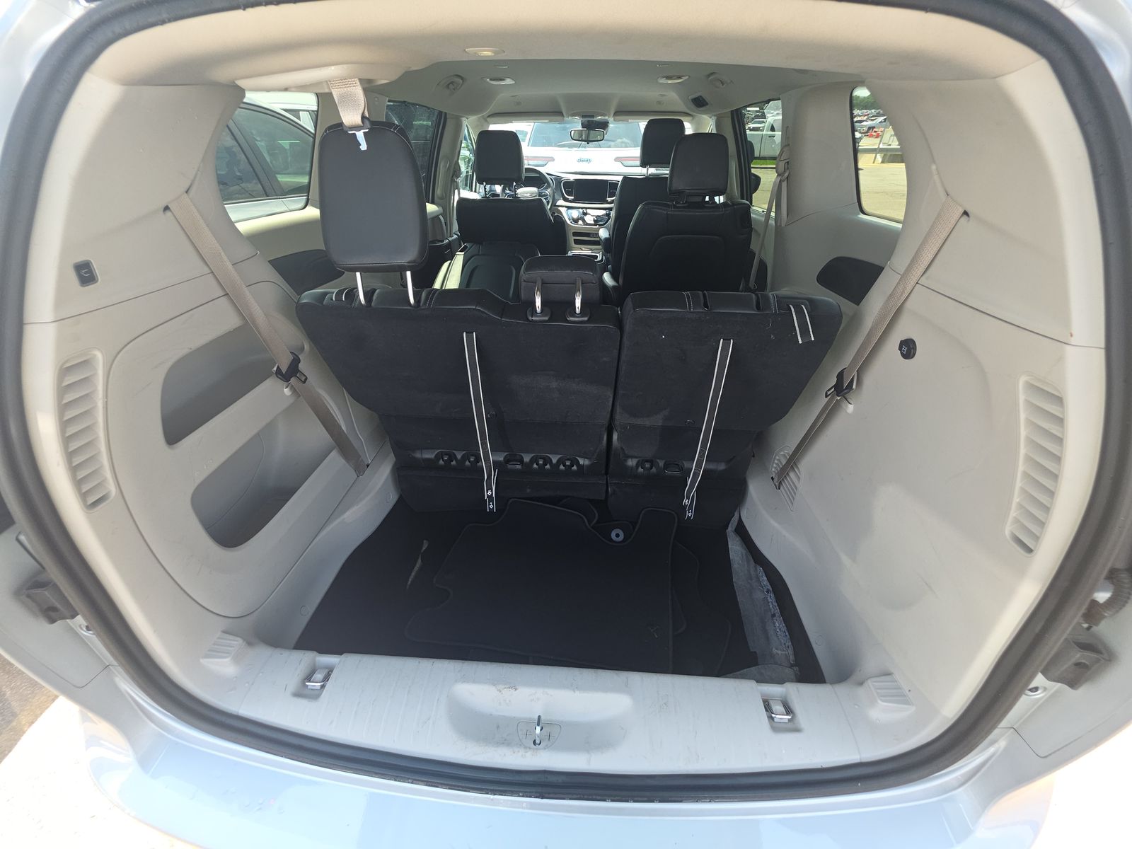 2024 Chrysler Pacifica Touring L FWD