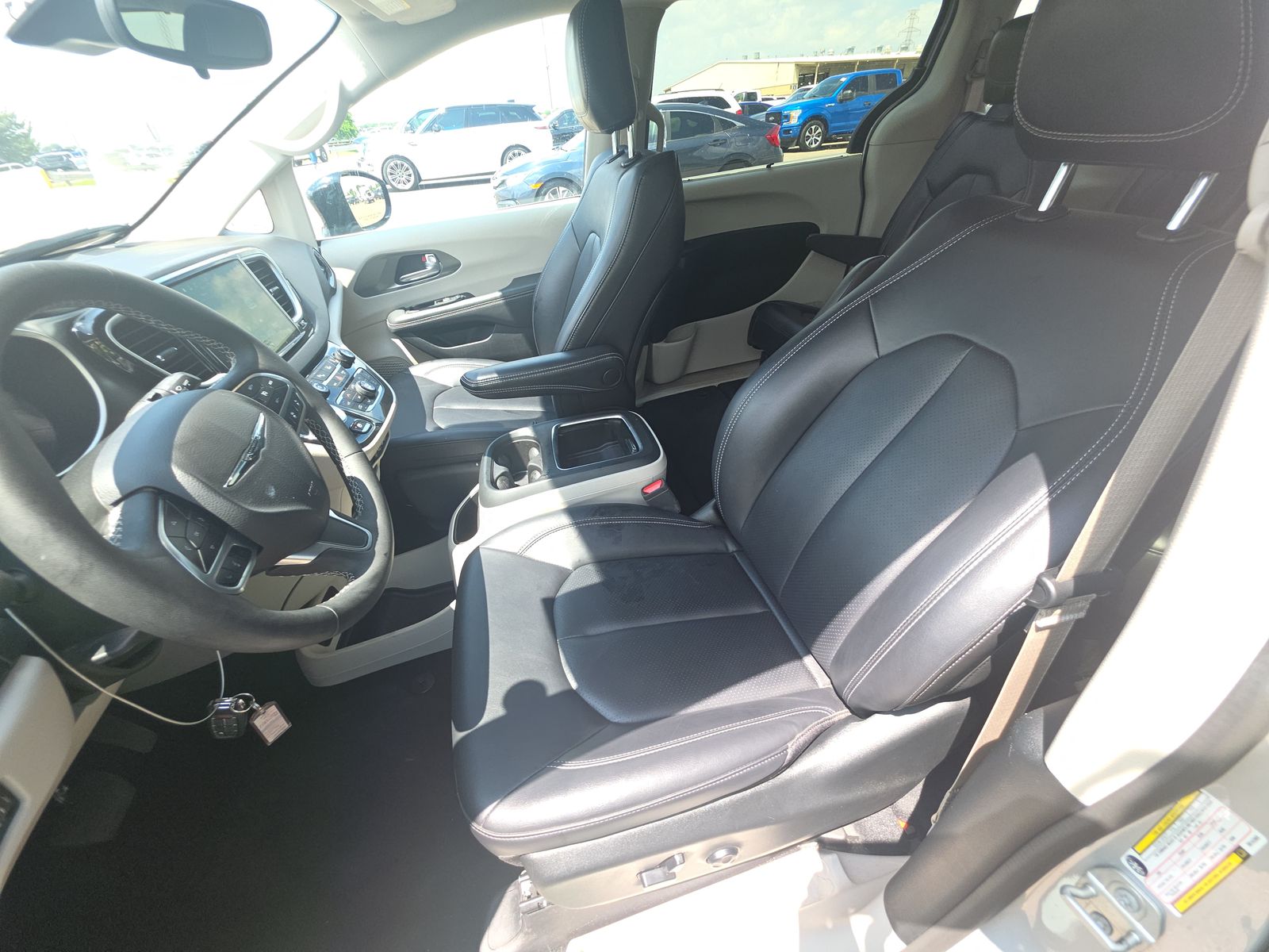 2024 Chrysler Pacifica Touring L FWD