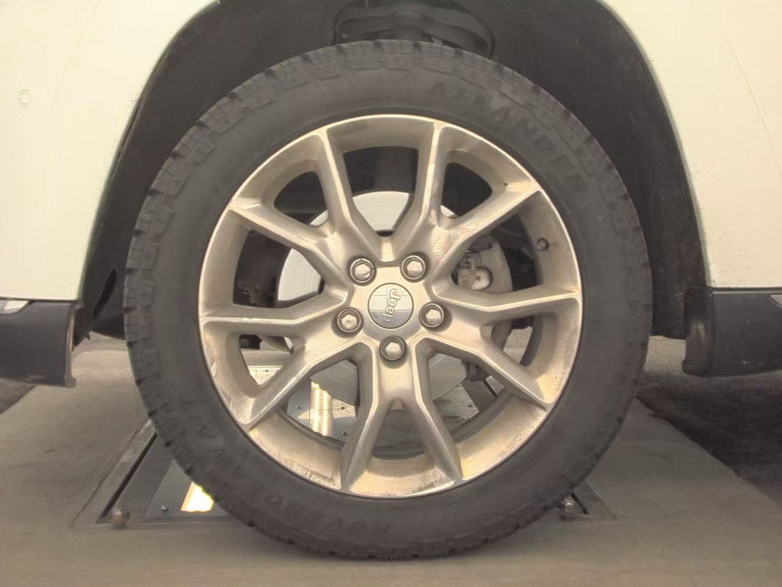 JEEP GRAND CHEROKEE - 10