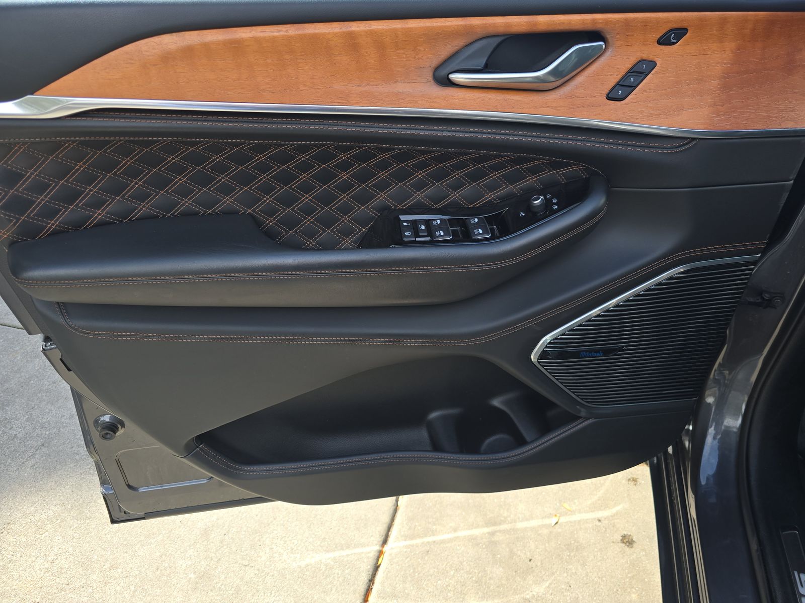 JEEP GRAND CHEROKEE - 10