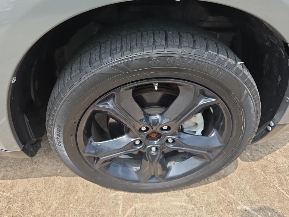 DODGE CROSSROAD - 10