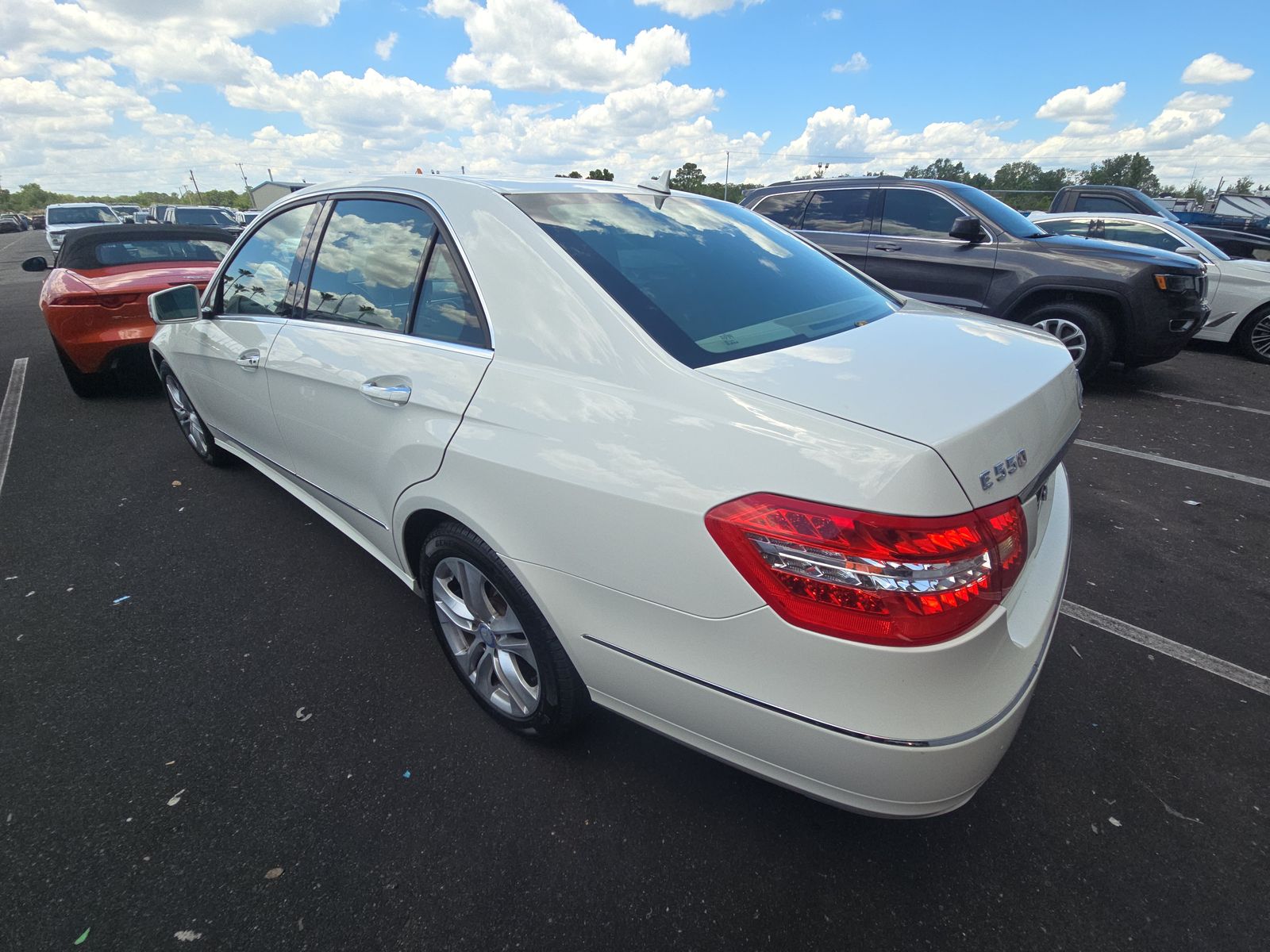 MERCEDES-BENZ E-CLASS - 7