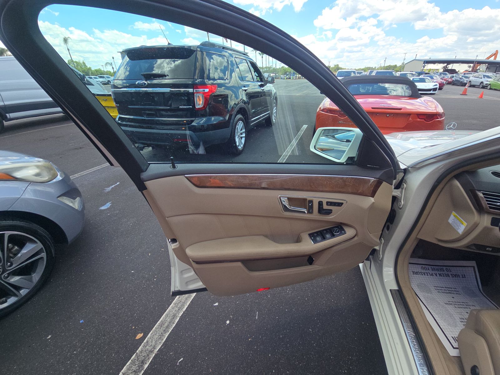 MERCEDES-BENZ E-CLASS - 10