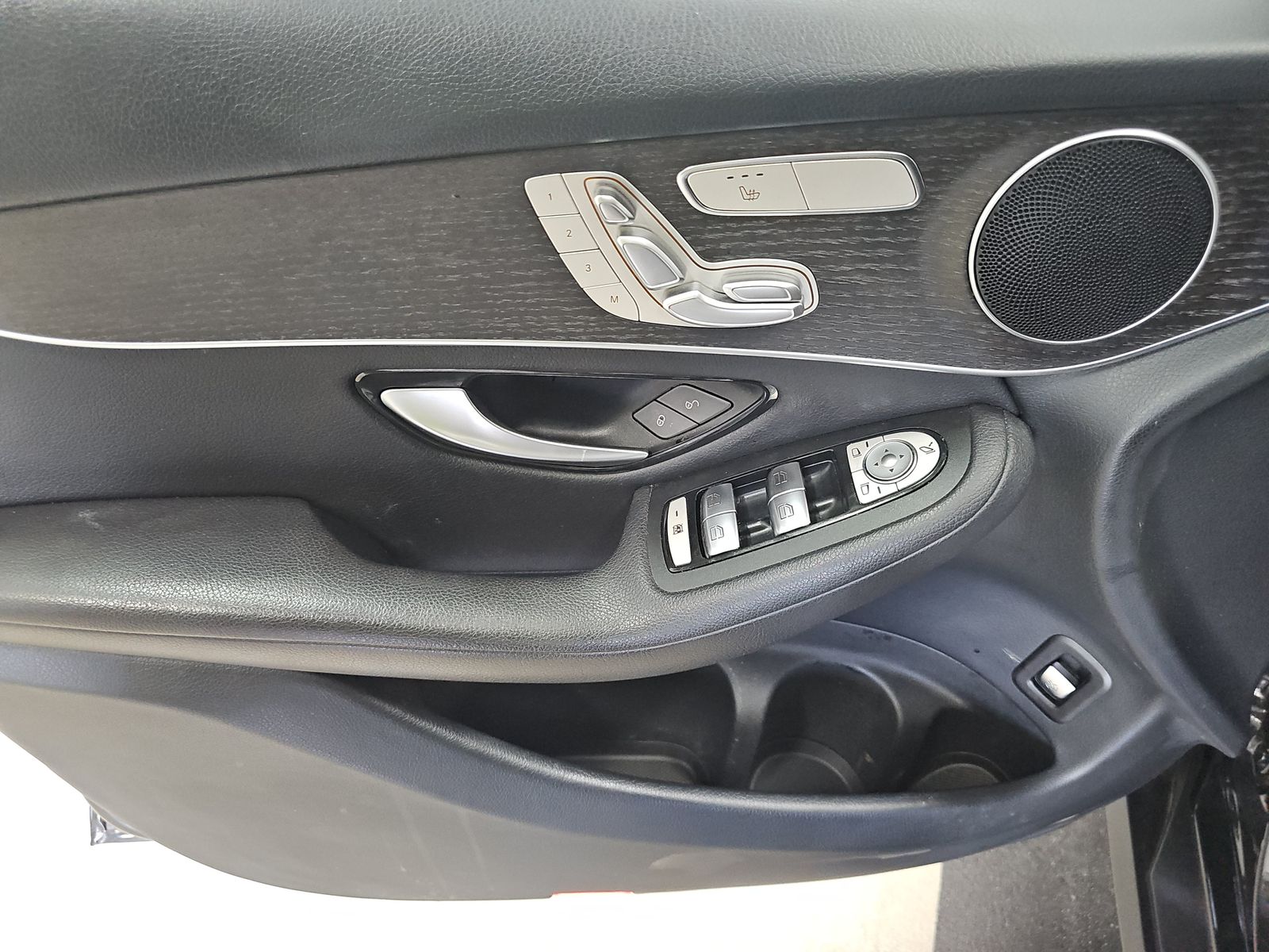 MERCEDES-BENZ GLC-CLASS - 10