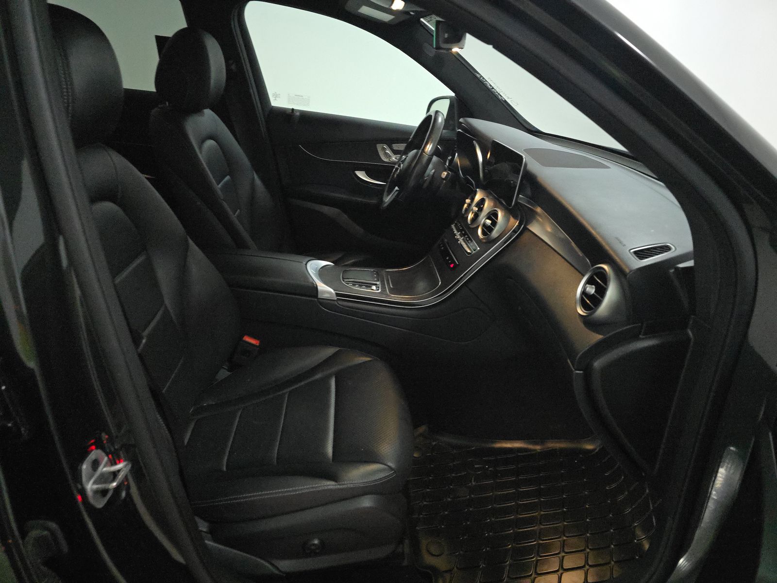 MERCEDES-BENZ GLC-CLASS - 9