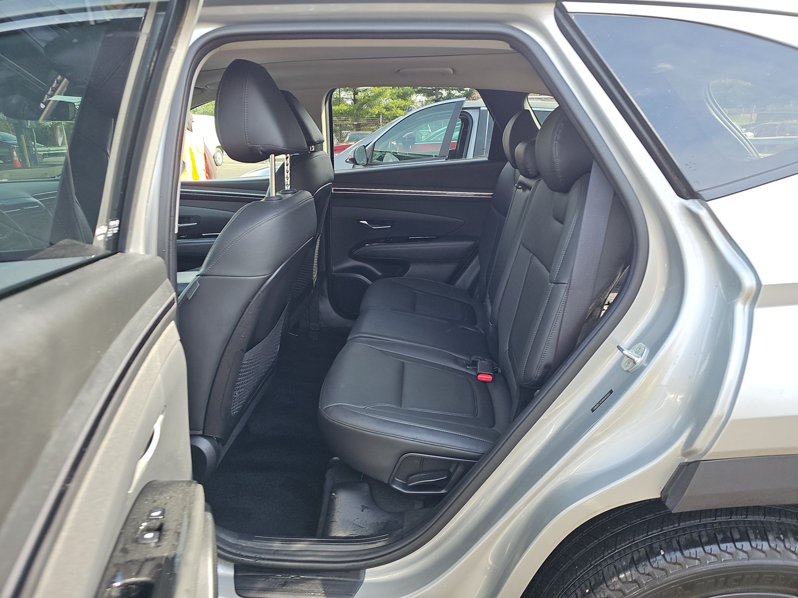 HYUNDAI LIMITED - 10