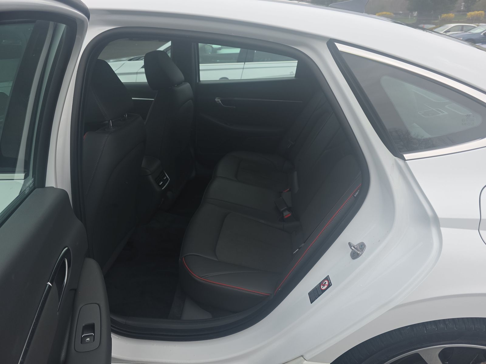 HYUNDAI SEL PLUS - 10