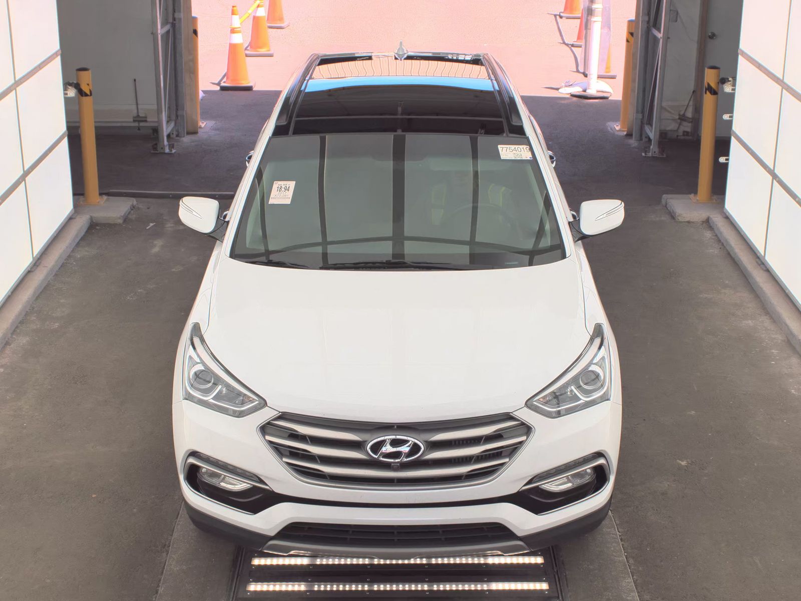 HYUNDAI ULTIMATE - 3