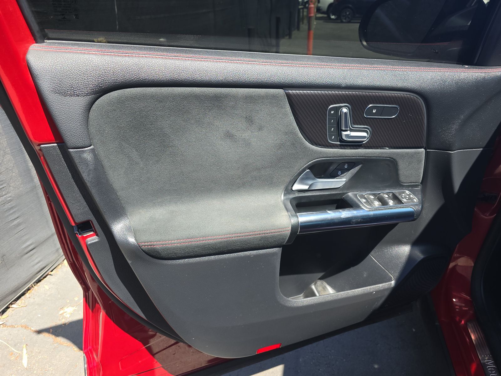 MERCEDES-BENZ GLA-CLASS - 10