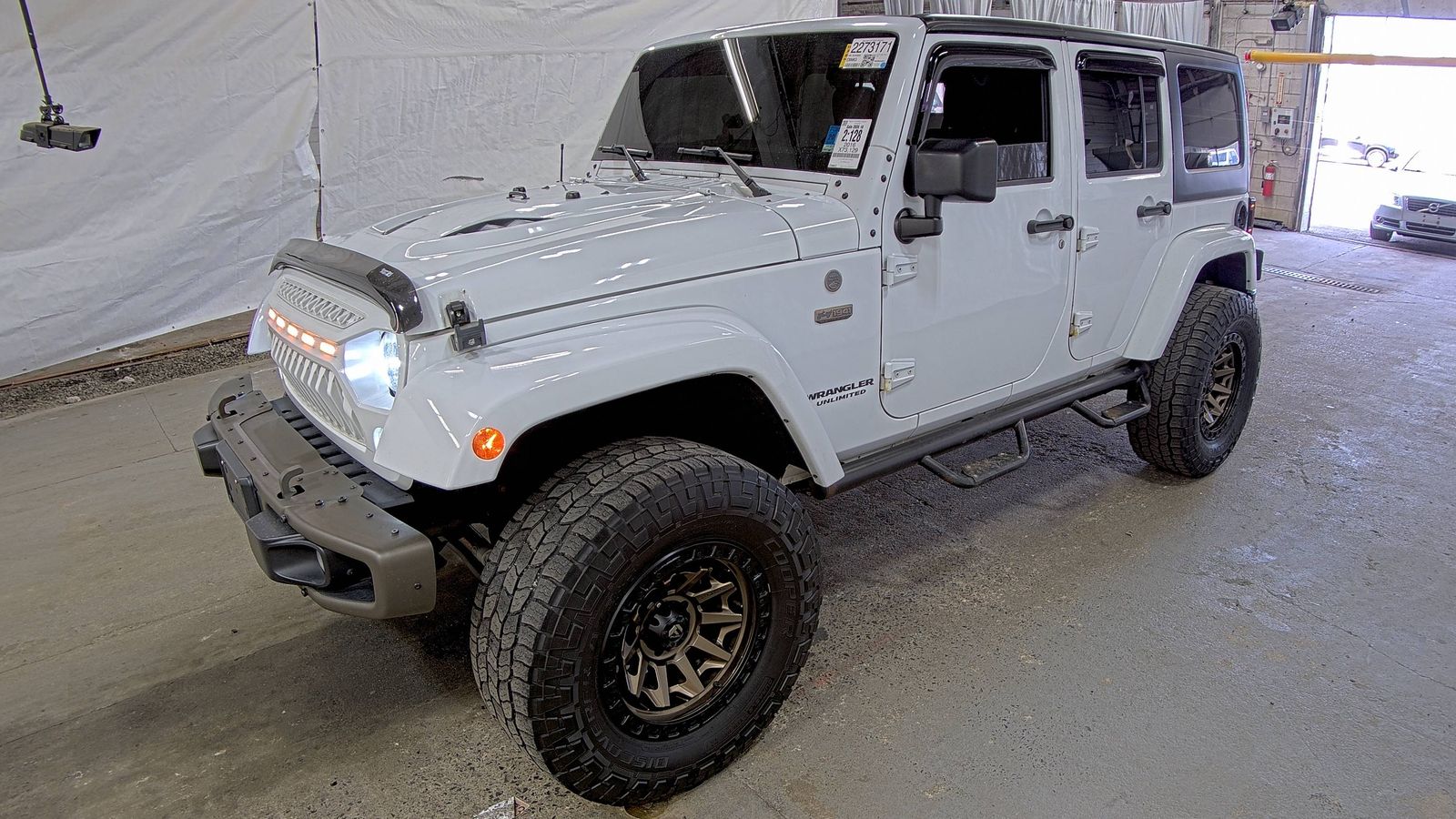 JEEP SAHARA - 1