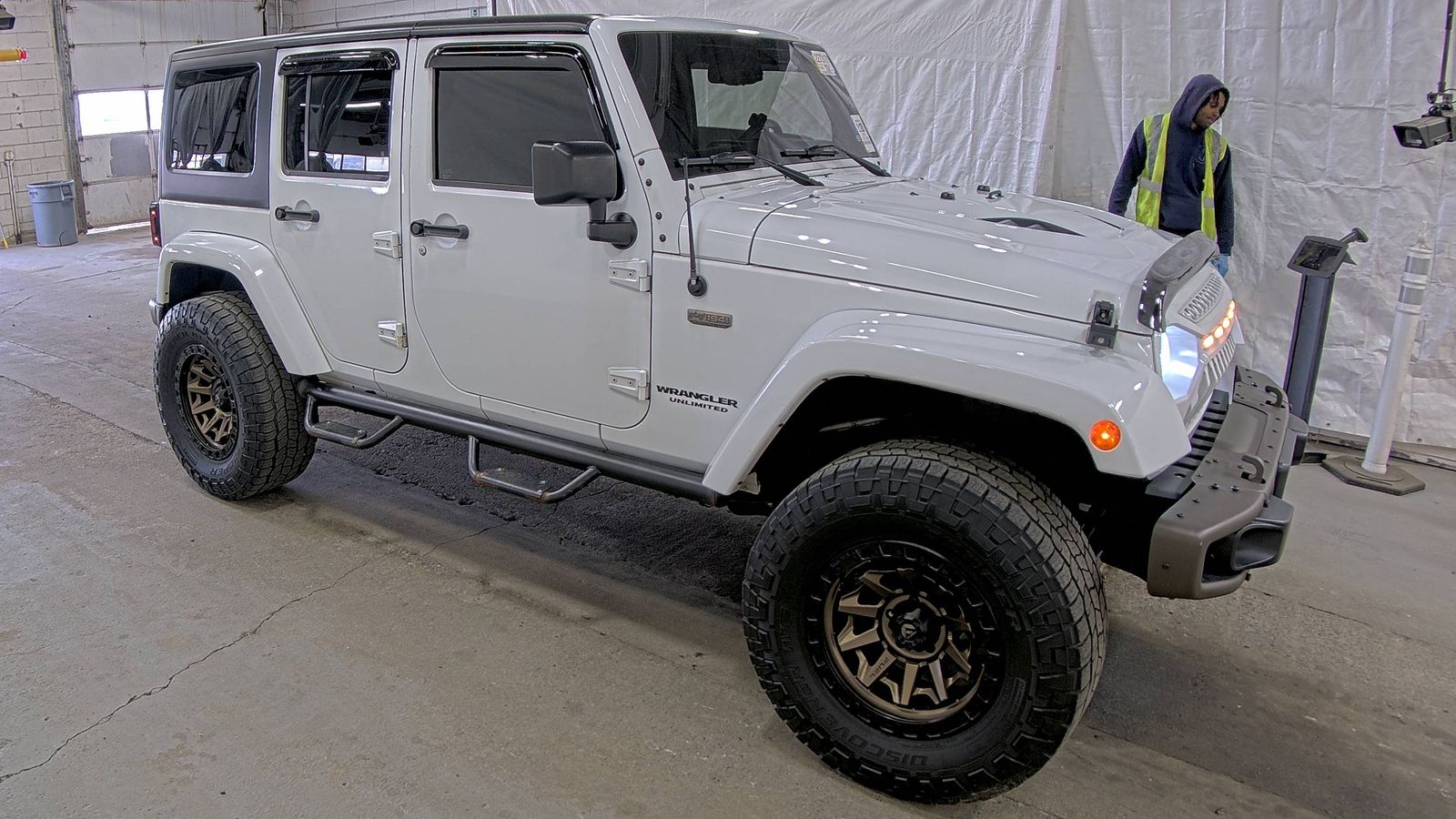 JEEP SAHARA - 4