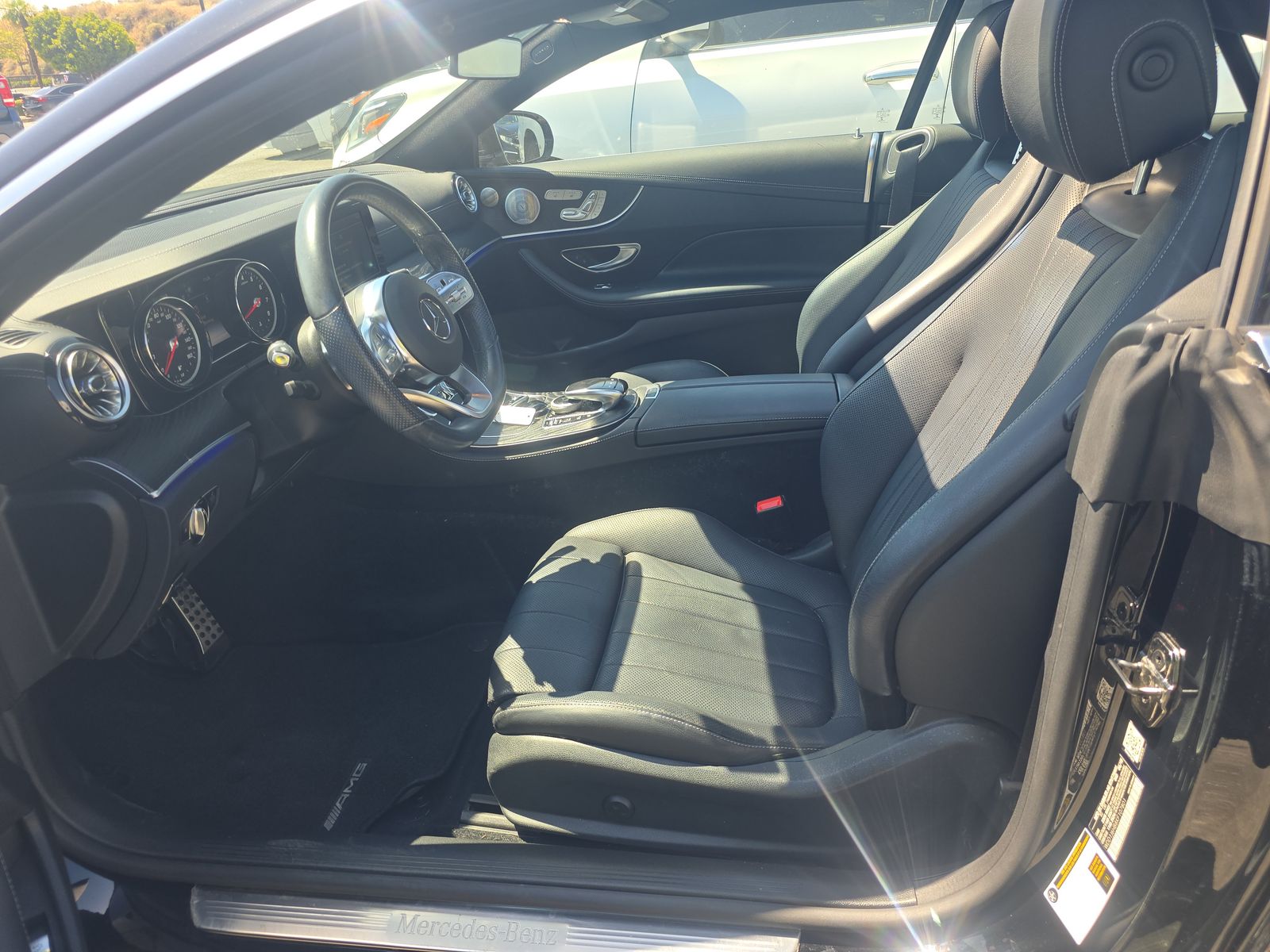 MERCEDES-BENZ E-CLASS - 8