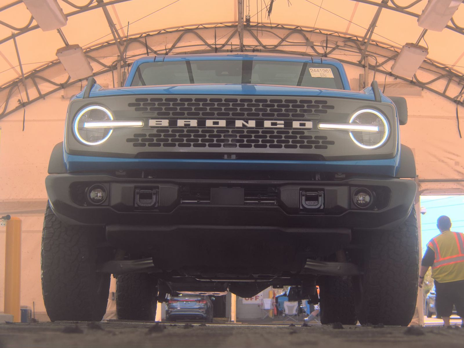 FORD BRONCO - 4