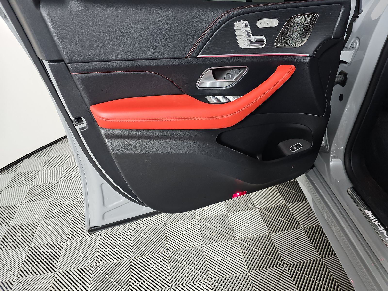 MERCEDES-BENZ GLE-CLASS - 10