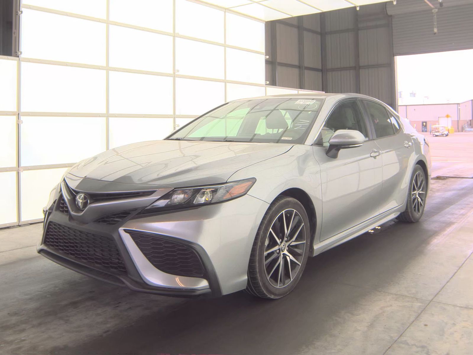 TOYOTA CAMRY - 1