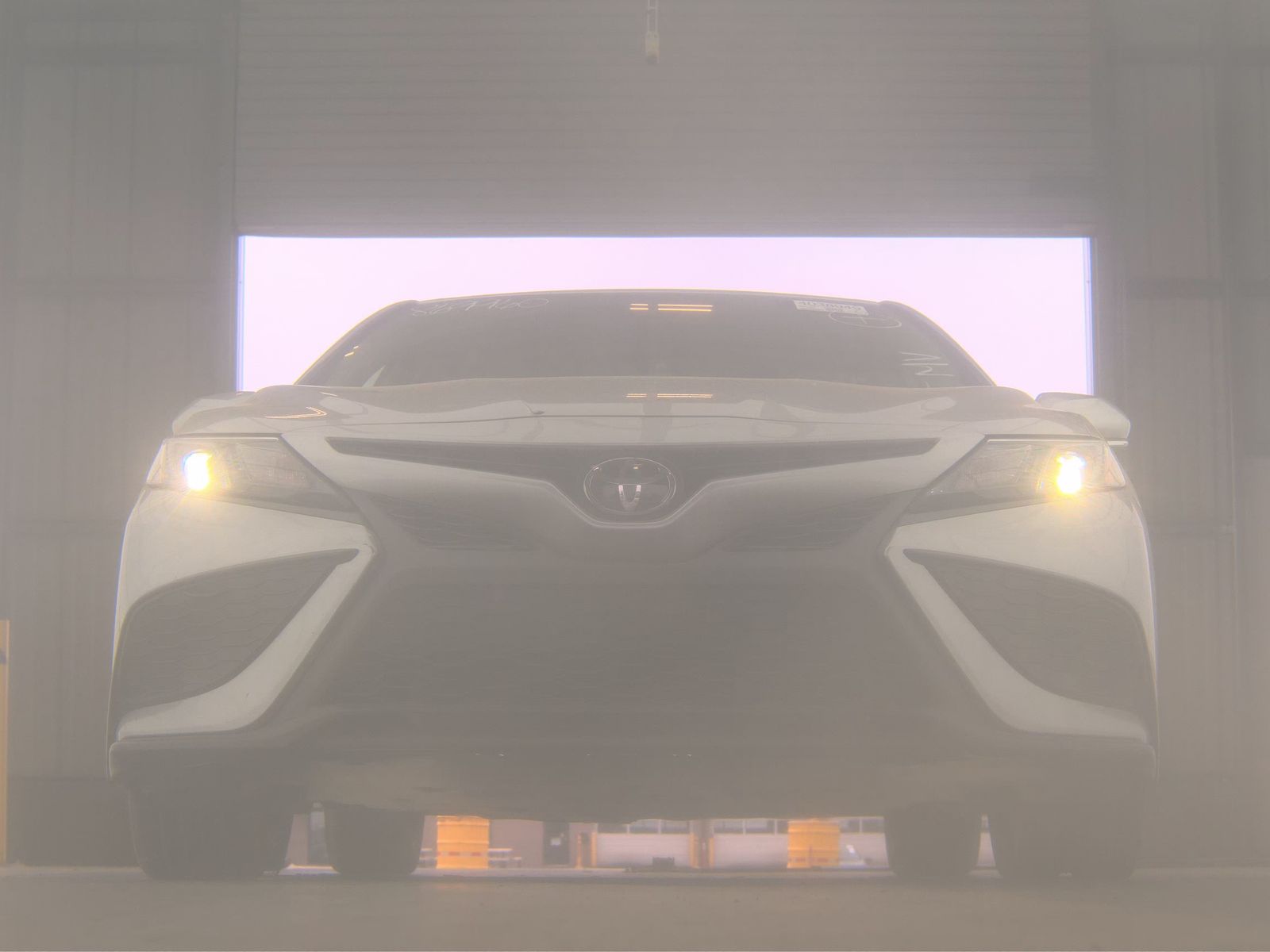TOYOTA CAMRY - 4