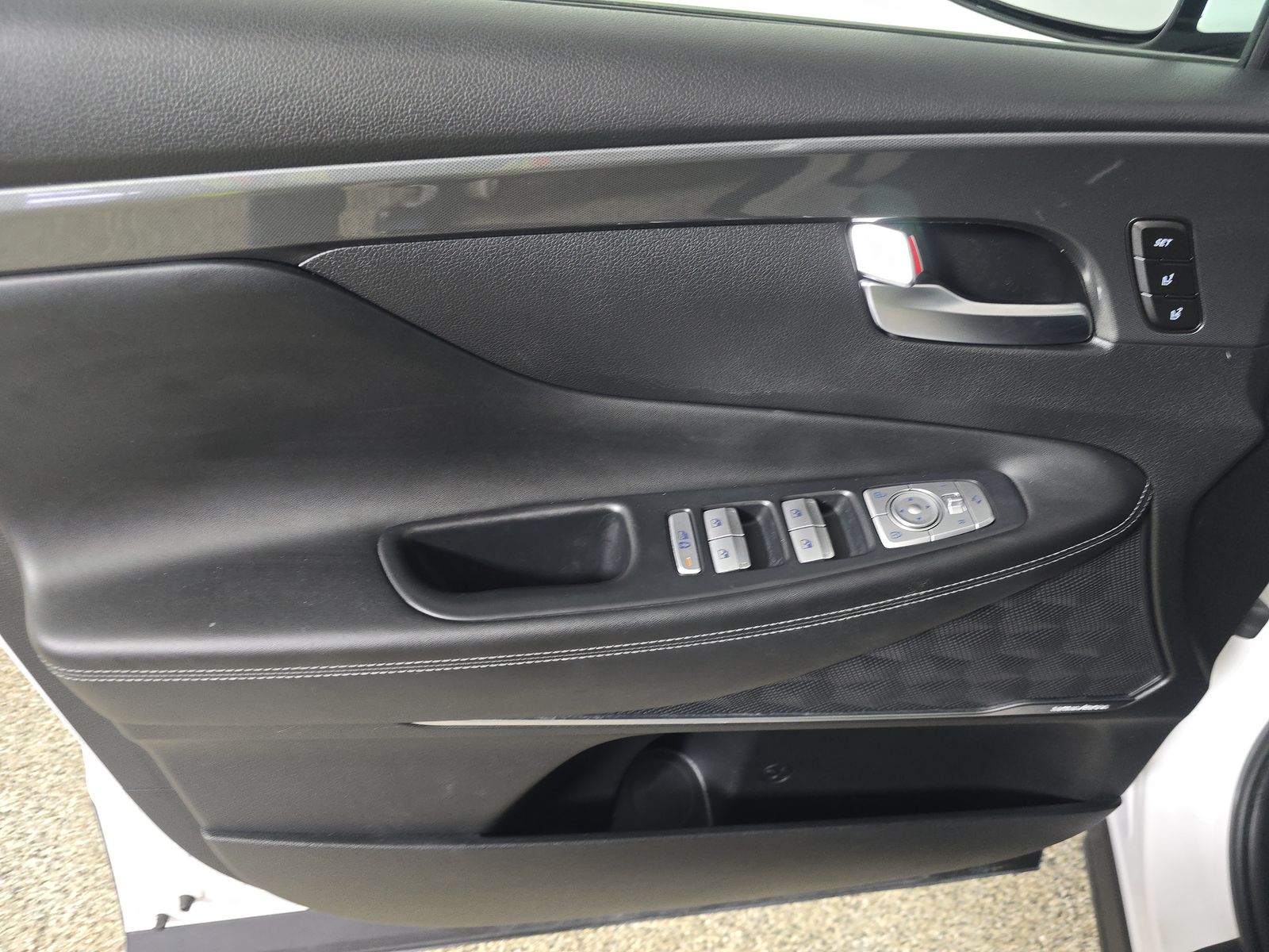 HYUNDAI CALLIGRAPH - 10