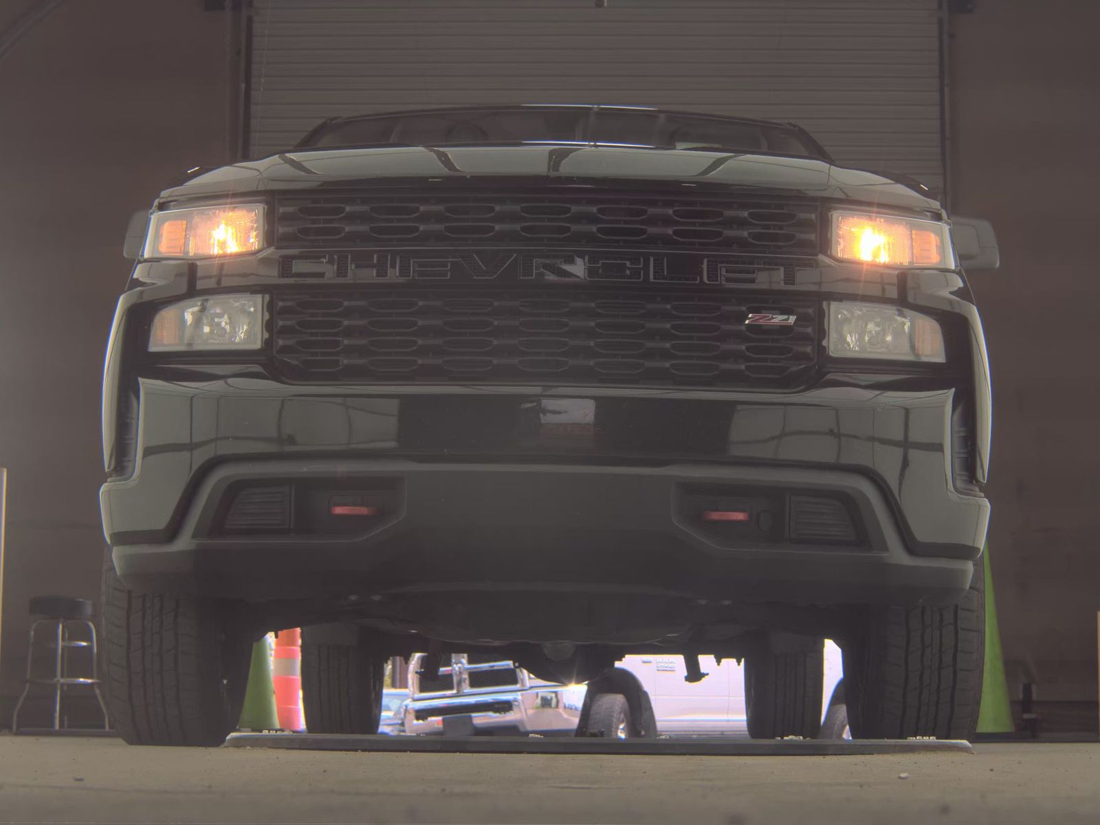 CHEVROLET SILVERADO - 4