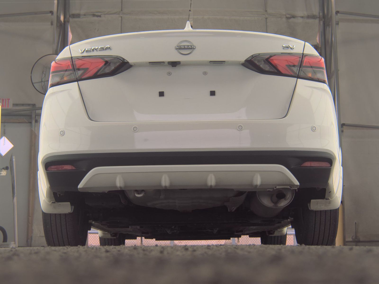 NISSAN VERSA - 8