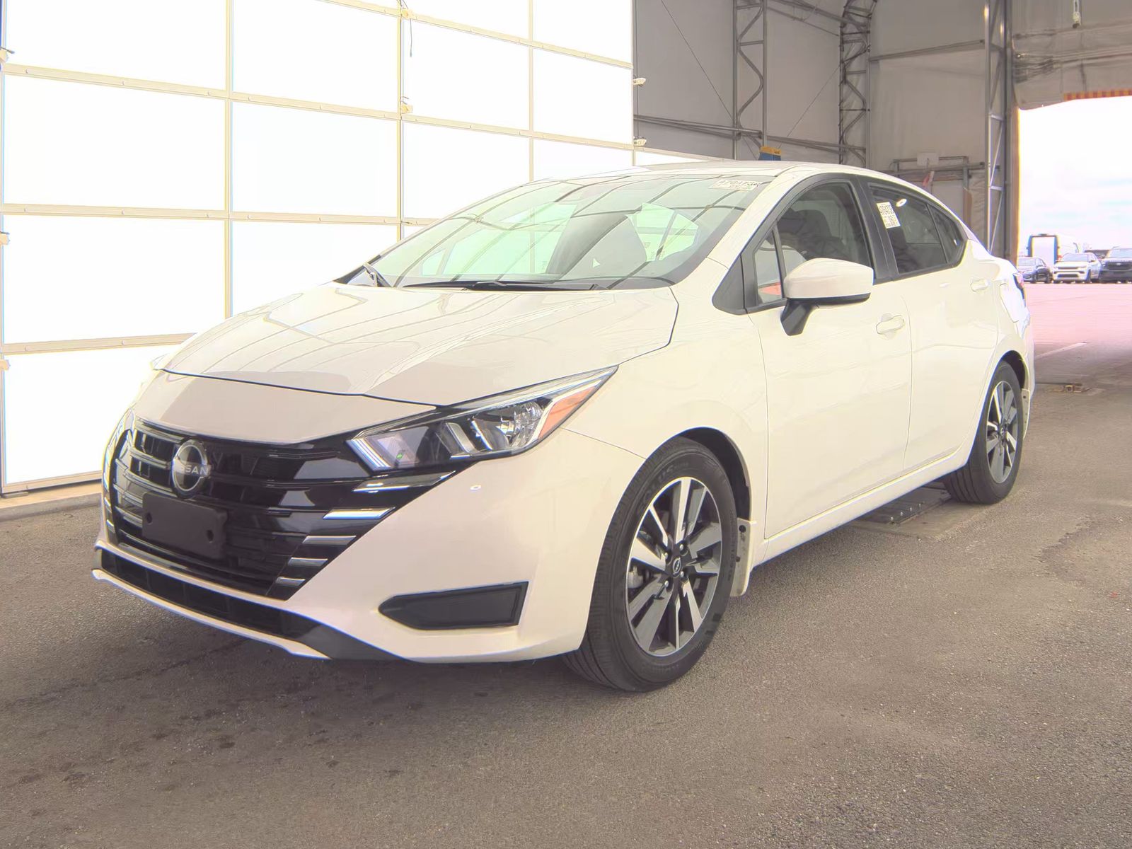 NISSAN VERSA - 1