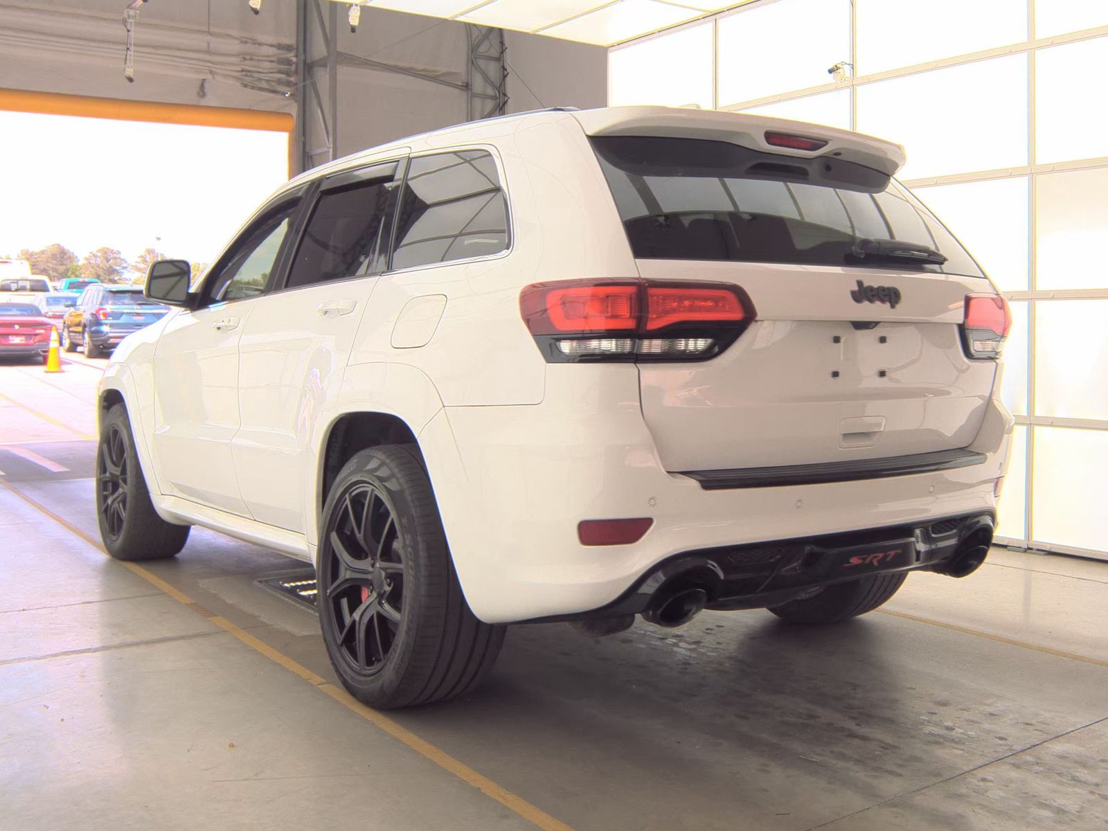JEEP SRT - 9