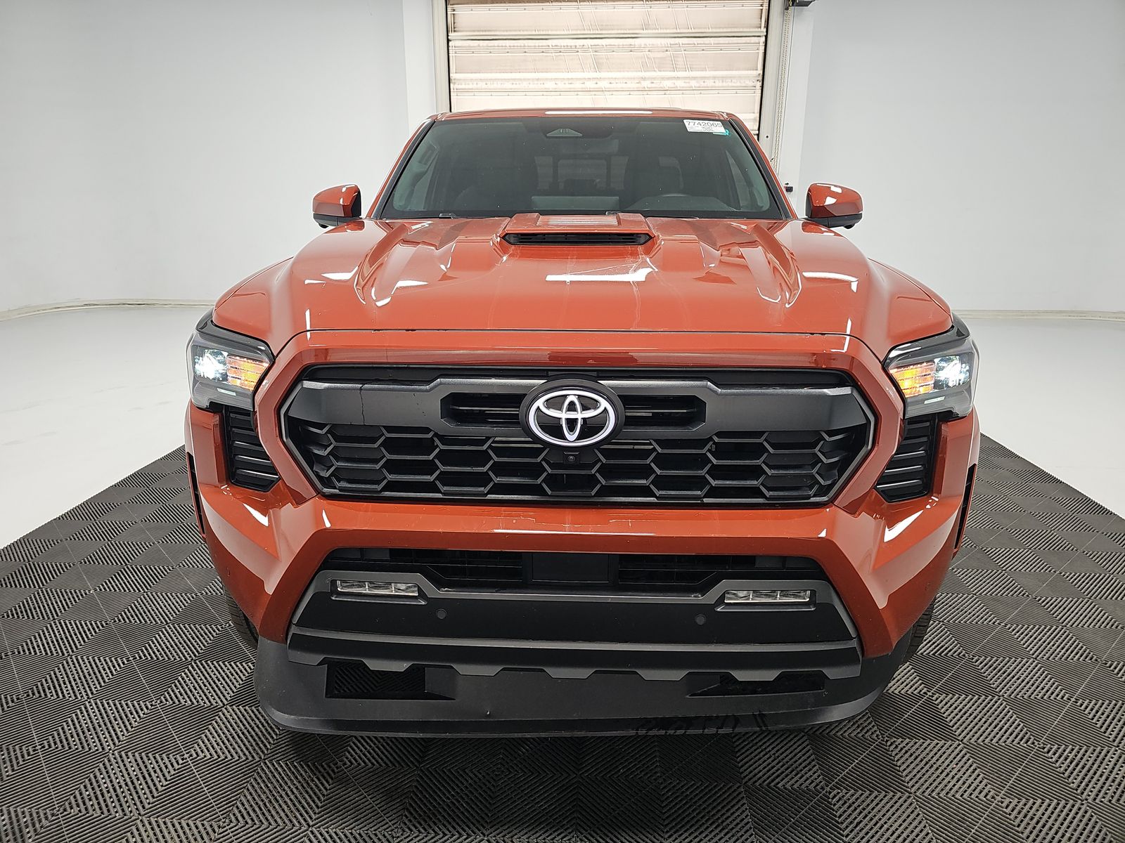 TOYOTA TACOMA - 3