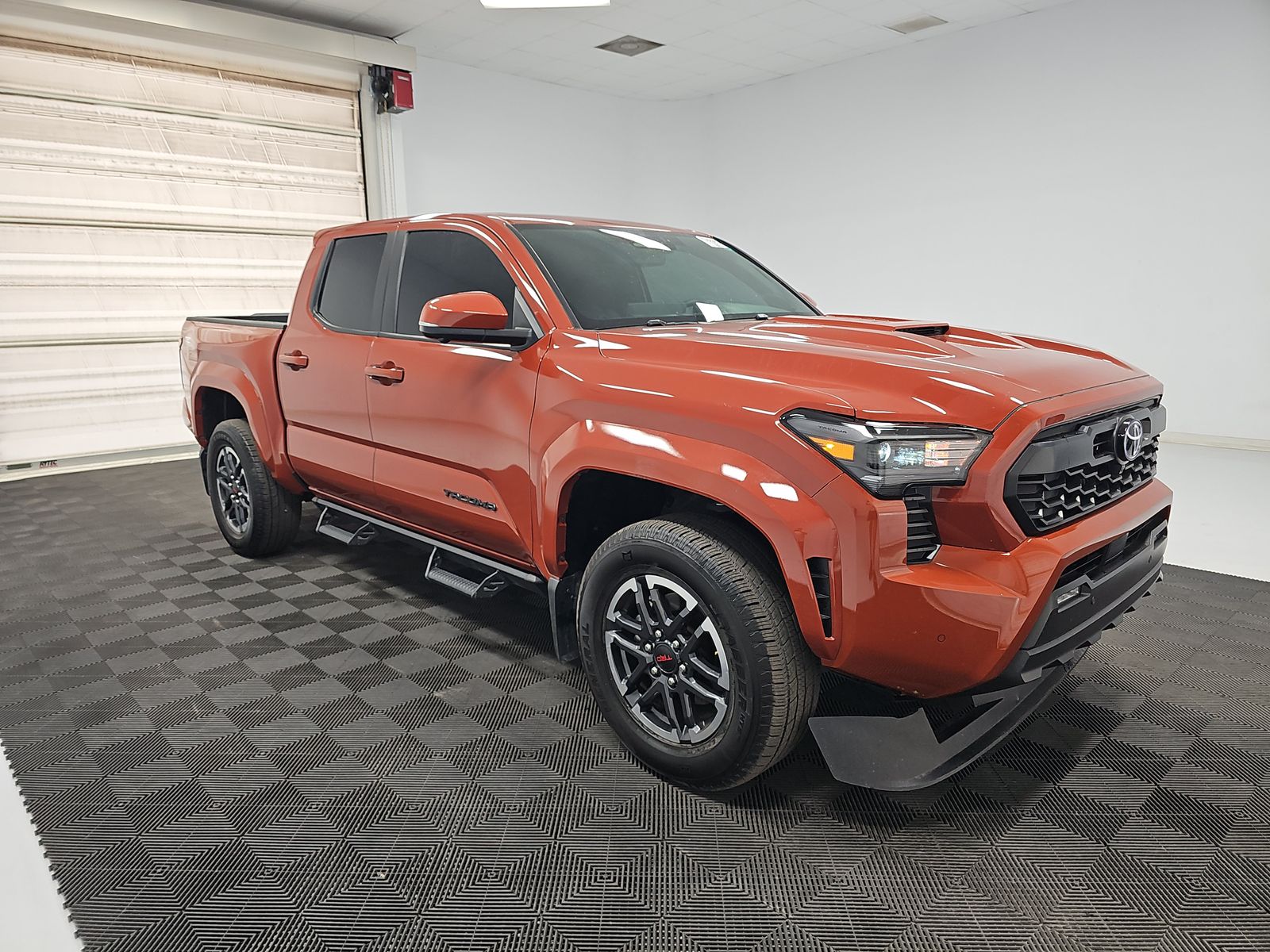 TOYOTA TACOMA - 4