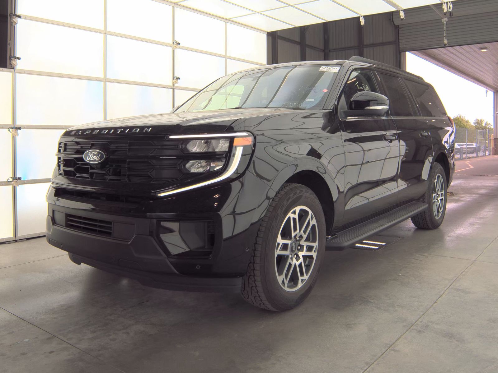 FORD EXPEDITION MAX - 1