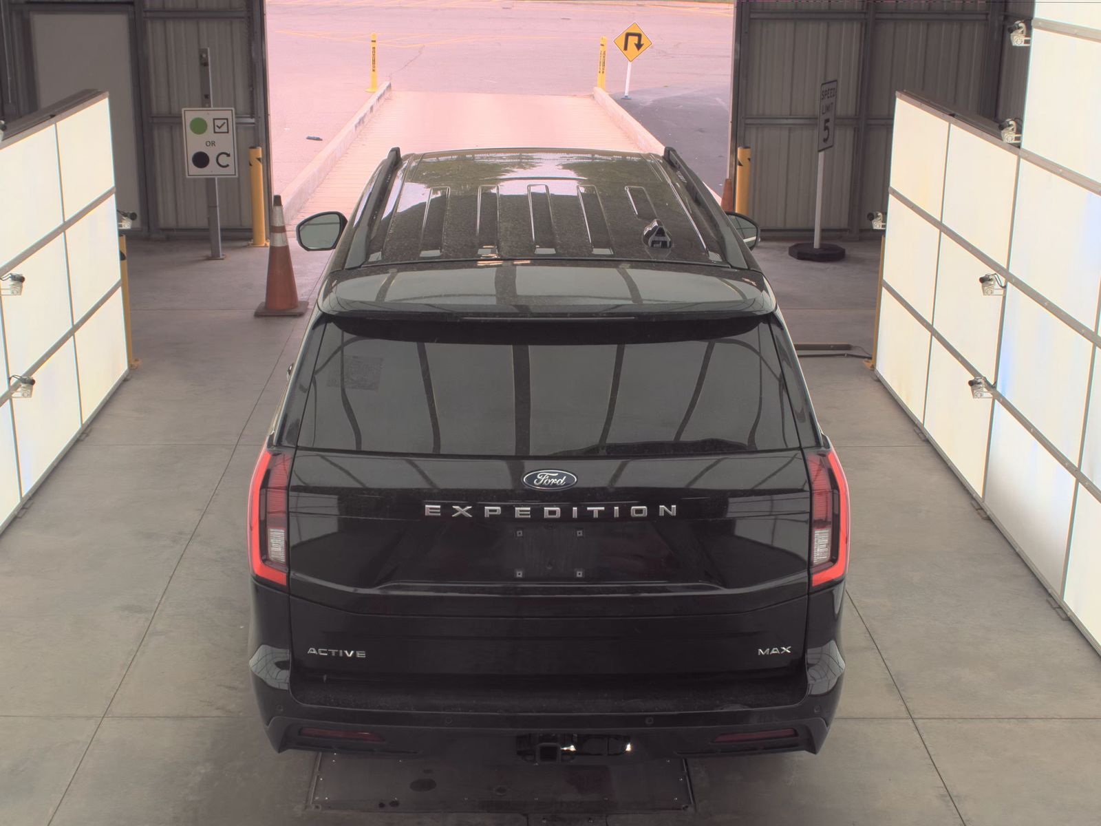 FORD EXPEDITION MAX - 7