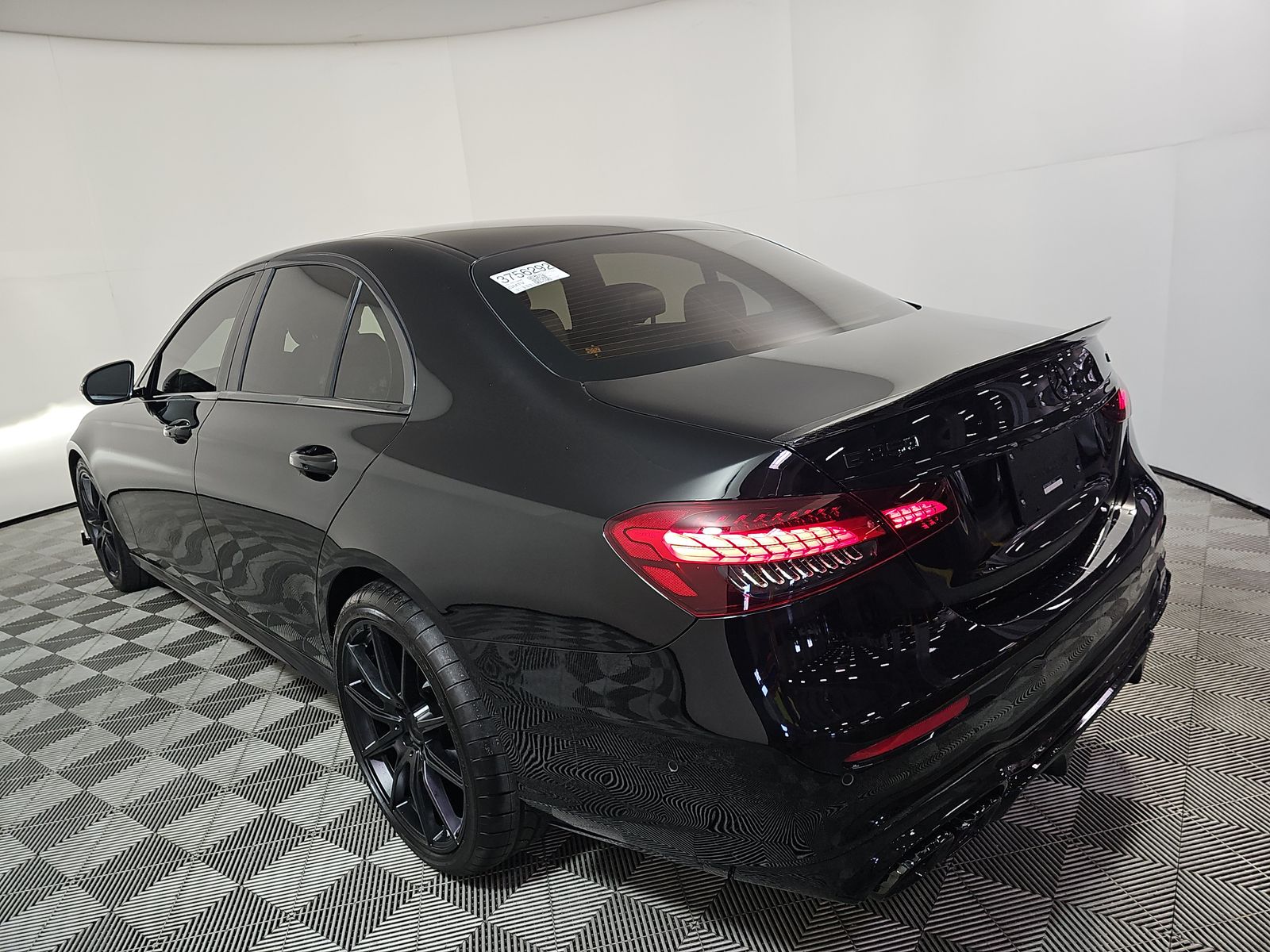 MERCEDES-BENZ E-CLASS - 7