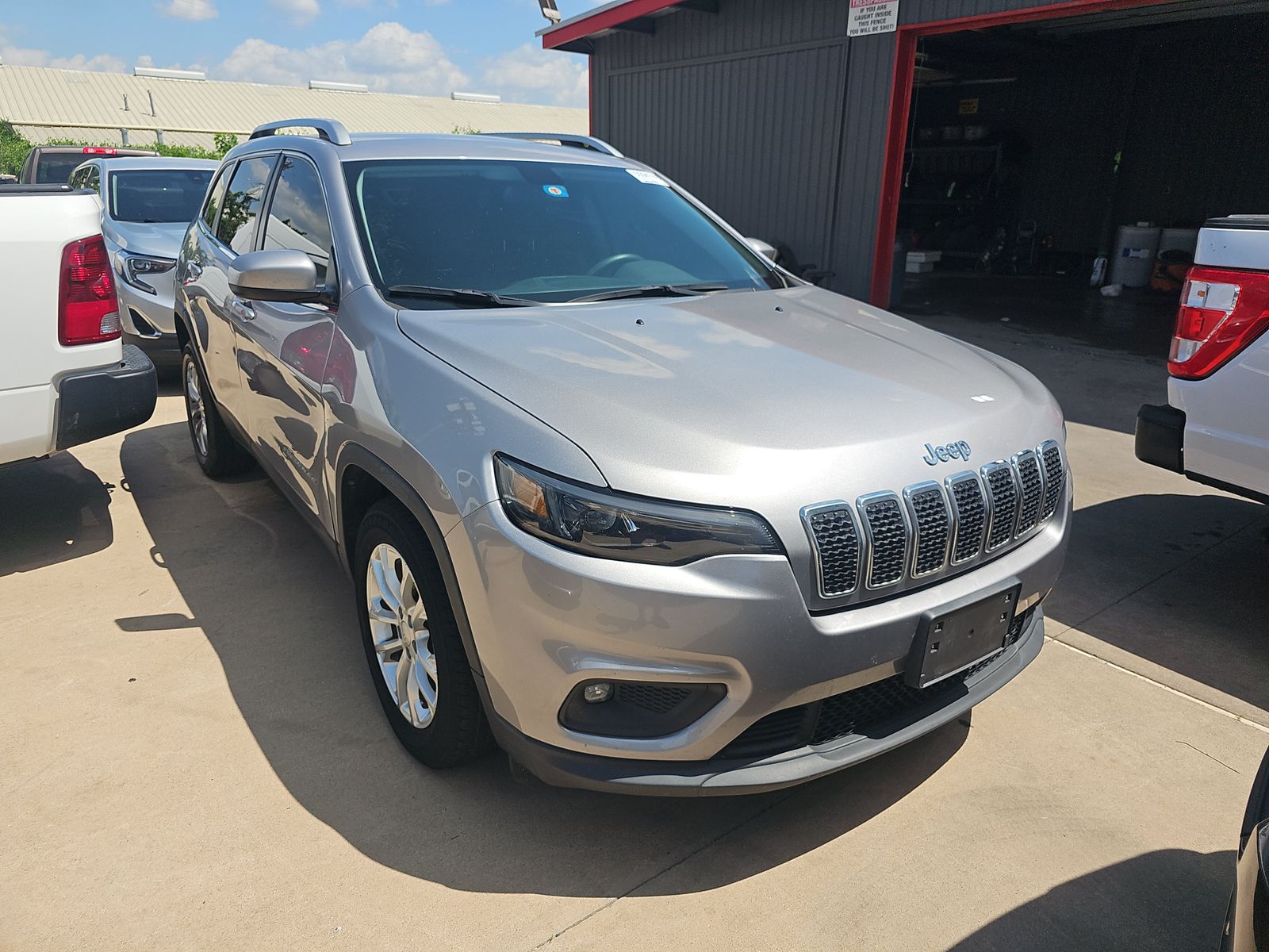 JEEP LATITUDE - 4