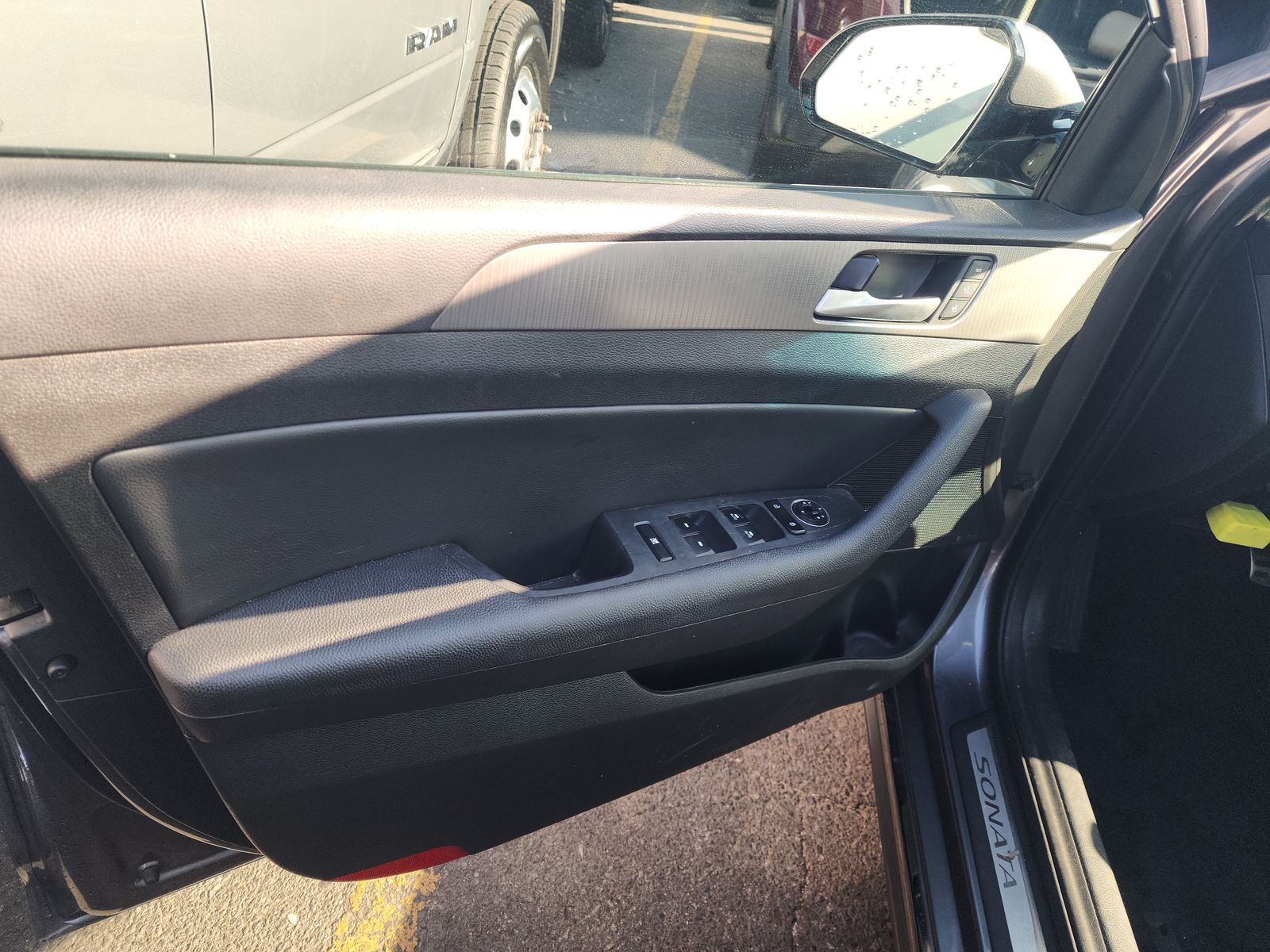 HYUNDAI LIMITED - 10