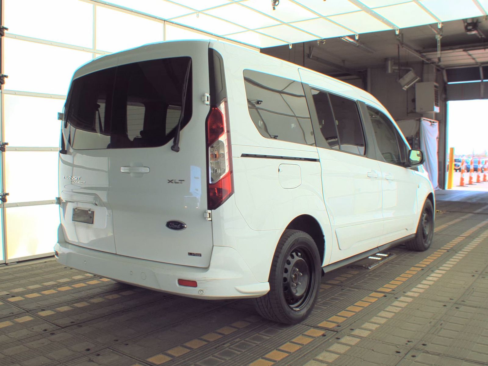 FORD TRANSIT CONNECT - 6