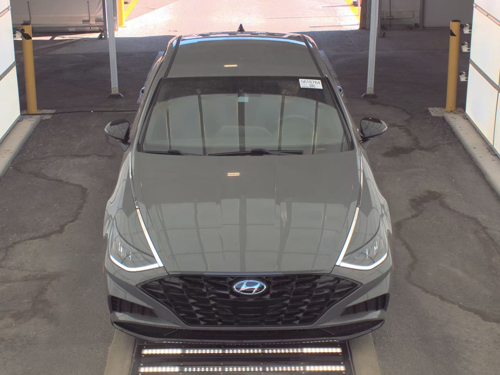 HYUNDAI SEL PLUS - 3