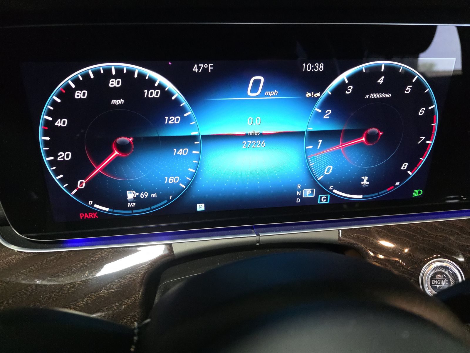 MERCEDES-BENZ E-CLASS - 9