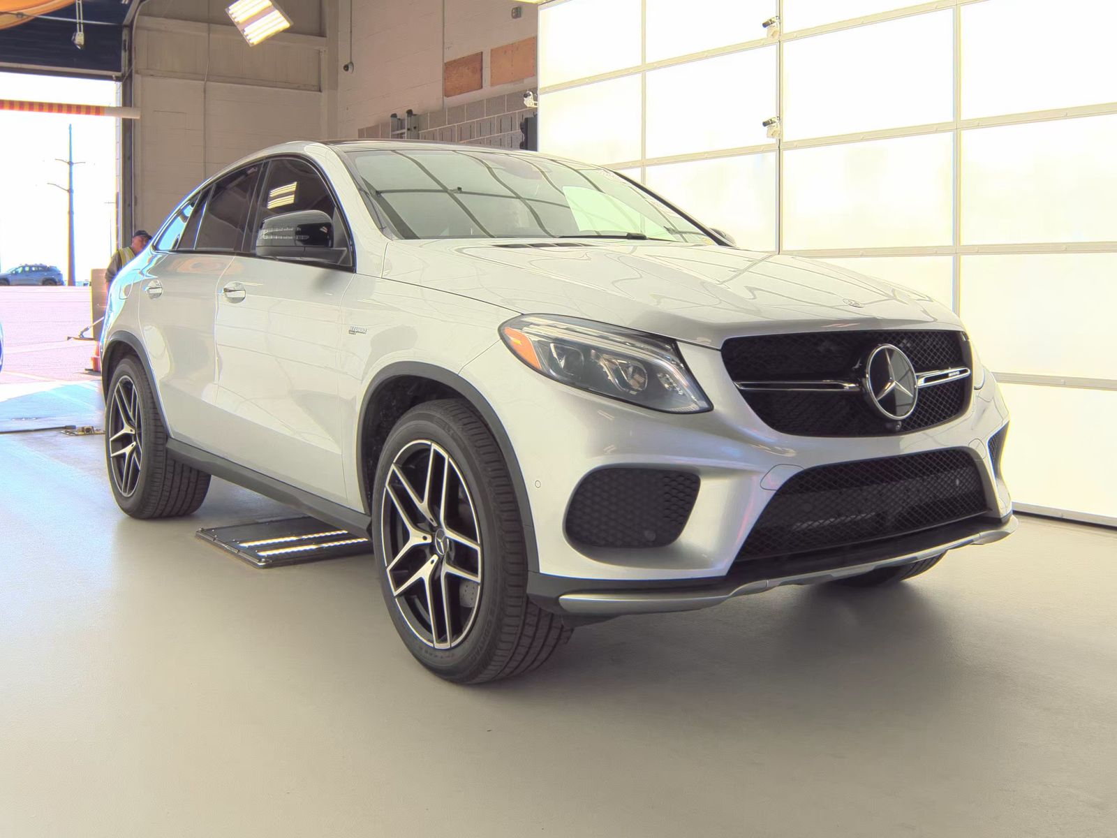 MERCEDES-BENZ GLE - 4