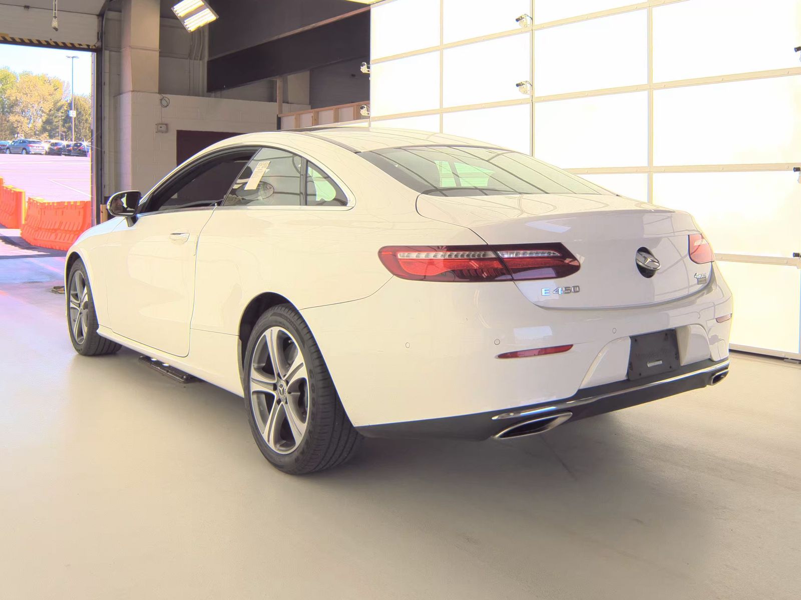 MERCEDES-BENZ E-CLASS - 3