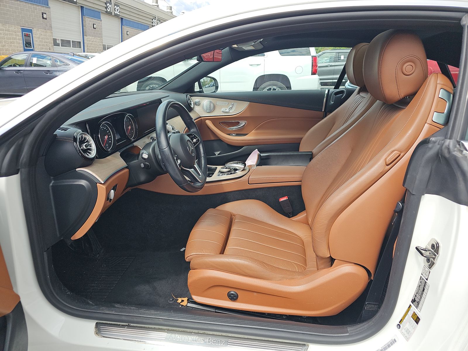 MERCEDES-BENZ E-CLASS - 6