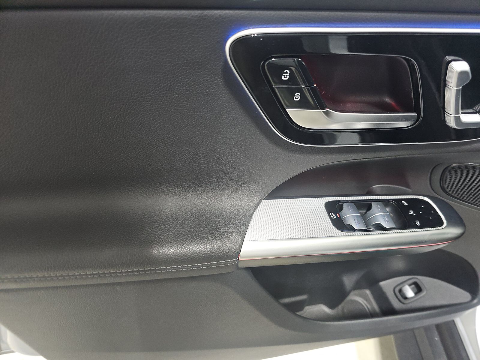 MERCEDES-BENZ GLC-CLASS - 10