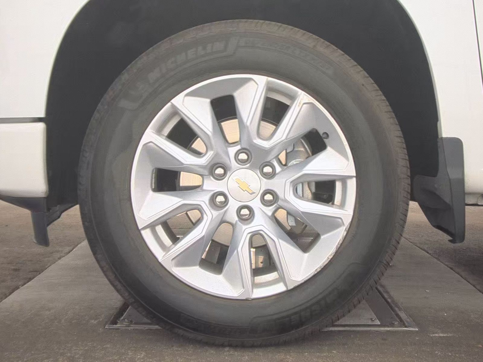 CHEVROLET CUSTOM - 10