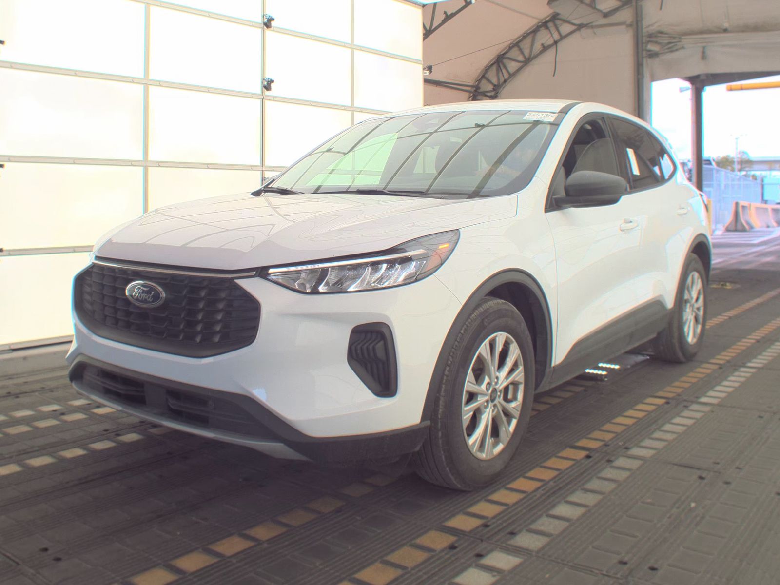 FORD ESCAPE - 1
