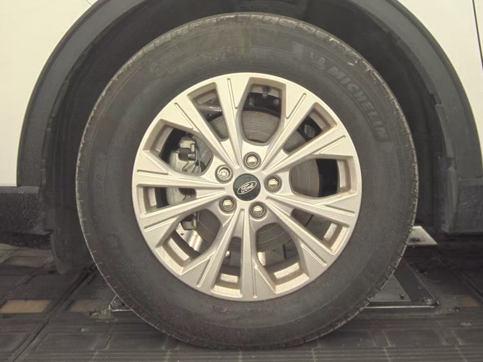 FORD ESCAPE - 10
