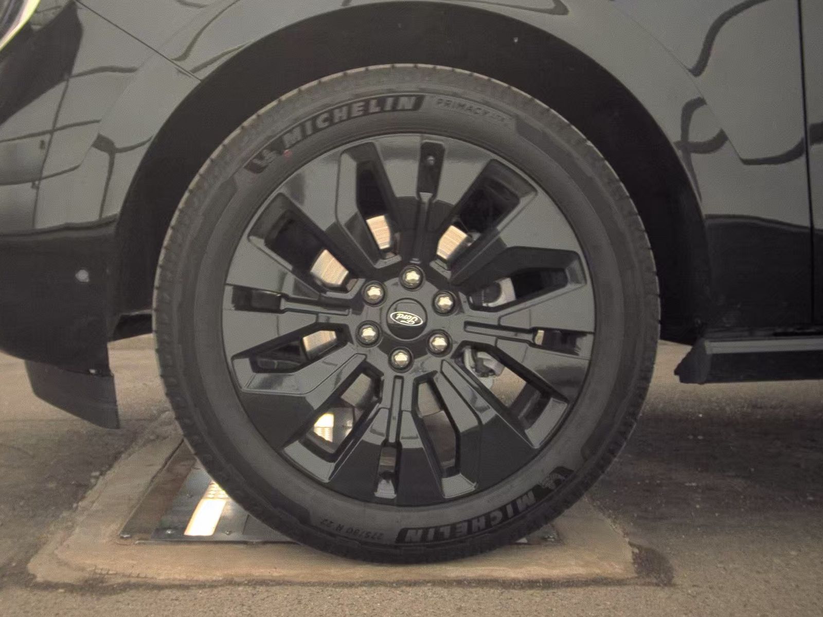 FORD EXPEDITION - 10