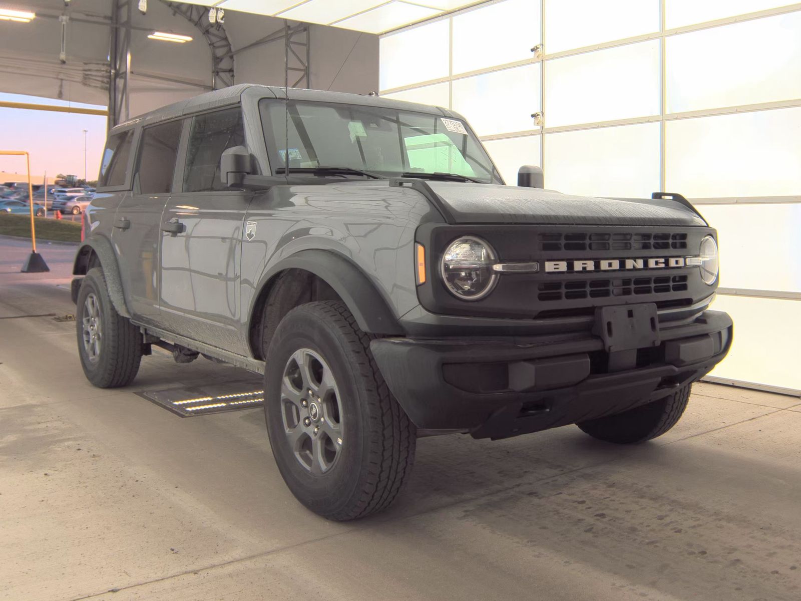 FORD BRONCO - 4