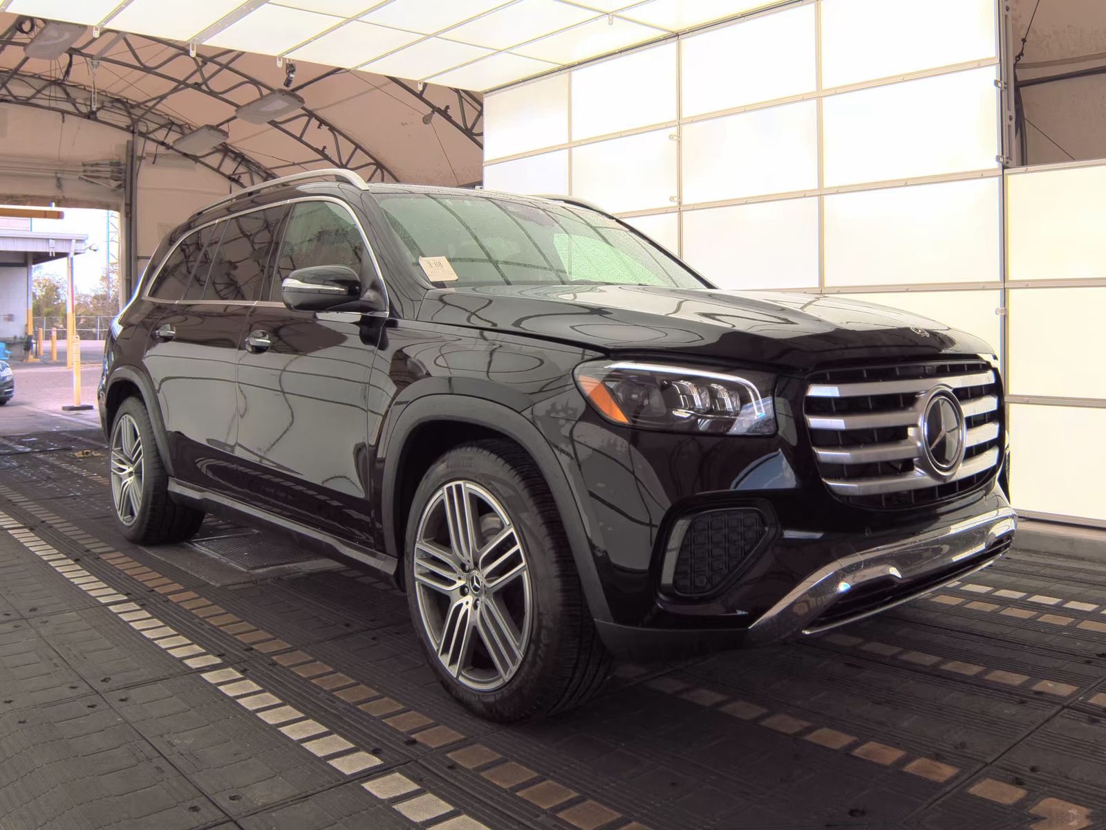 MERCEDES-BENZ GLS - 4