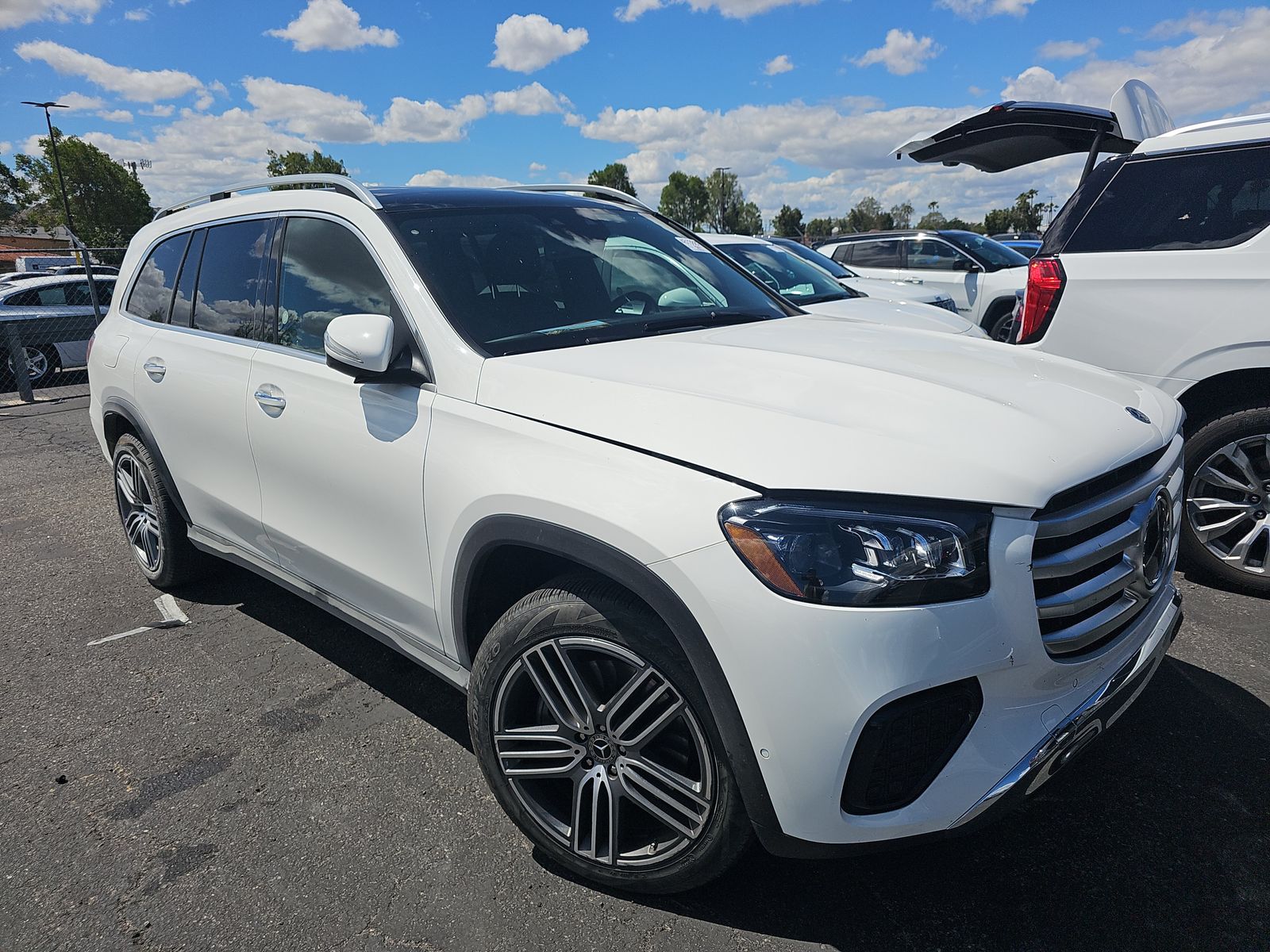 MERCEDES-BENZ GLS - 4