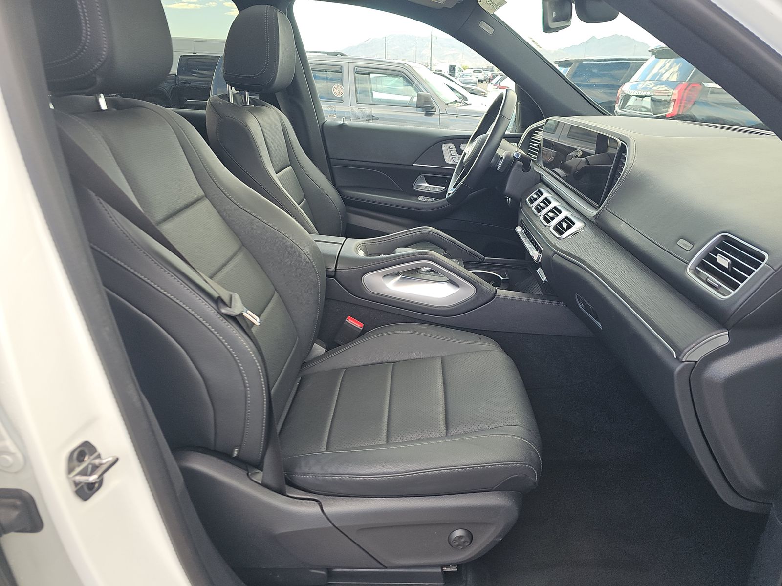 MERCEDES-BENZ GLS - 9