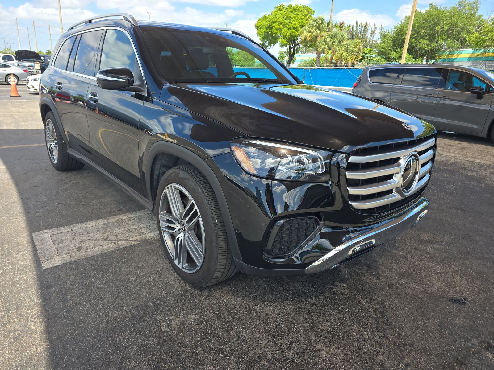 MERCEDES-BENZ GLS - 4